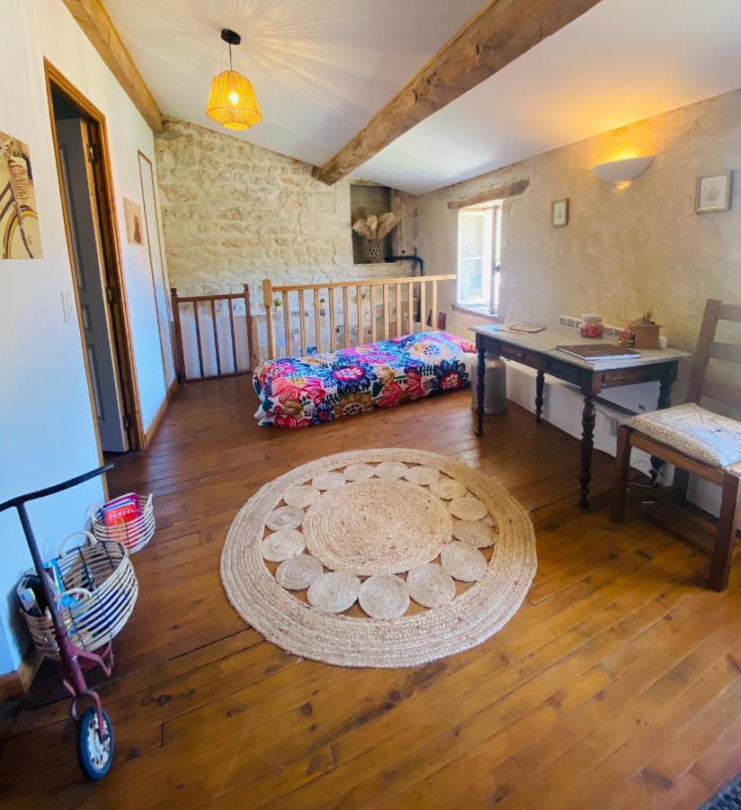 La Barauderie , Chambre Individuelle Mazeray Экстерьер фото